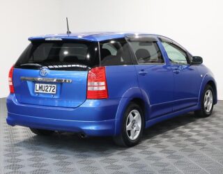 2005 Toyota Wish image 321357