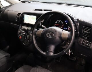 2005 Toyota Wish image 321366