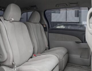 2012 Toyota Estima Hybrid, E Four X ,7 Seater image 320180