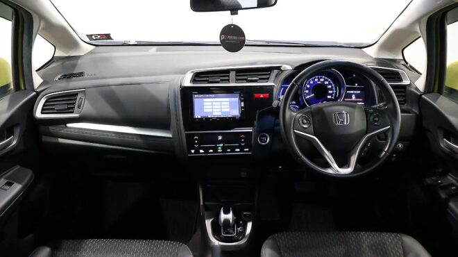 2016 Honda Fit HYBRID image 321047