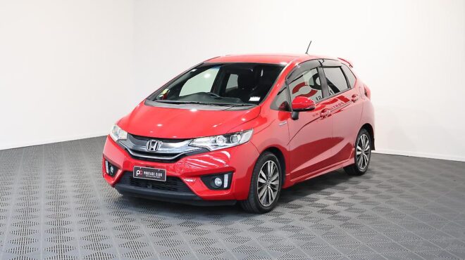 2013 Honda Fit Hybrid S-Package image 319945