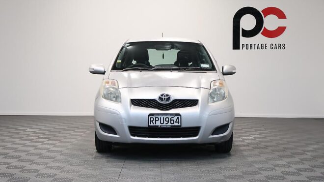 2011 Toyota Vitz REVERSE CAMERA + APPLE CARPLAY/ANDRIOD AUTO image 320951