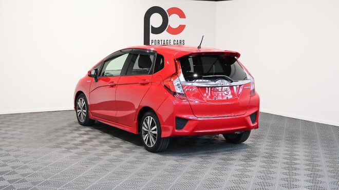 2013 Honda Fit Hybrid S-Package image 319946