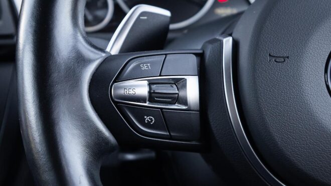 2013 Bmw 320i 320i M Sports , Parking sensors image 322246