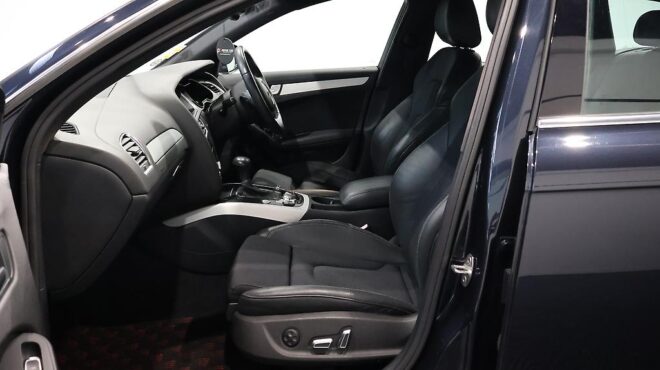 2013 Audi A4 Avant 2.0TFSI S-Line Package image 322371