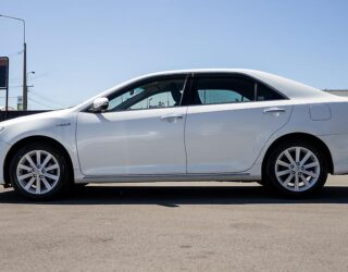 2013 Toyota Camry F hybrid , E seats, Push start image 322389