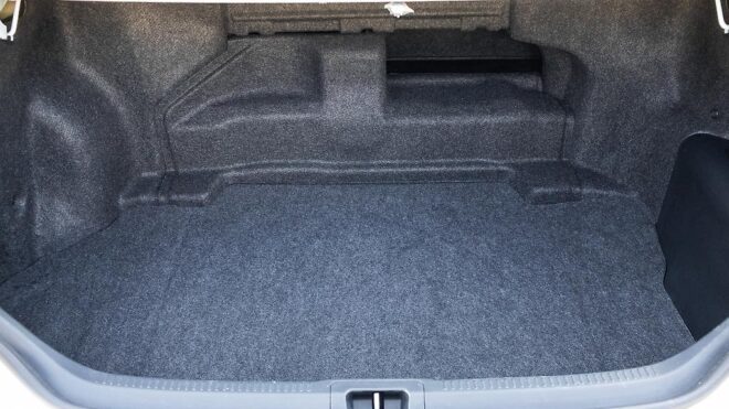 2013 Toyota Camry F hybrid , E seats, Push start image 322406