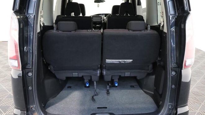 2016 Nissan Serena Highway Star image 321819