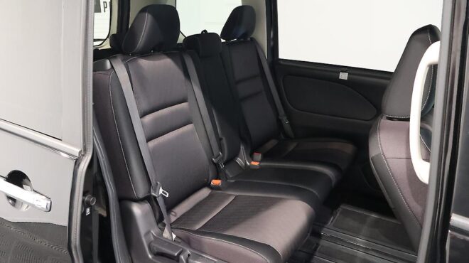 2016 Nissan Serena Highway Star image 321823