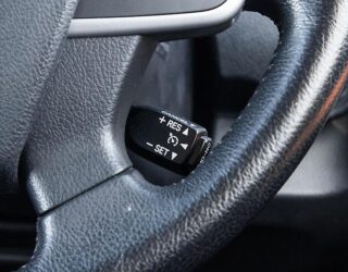 2013 Toyota Camry F hybrid , E seats, Push start image 322400