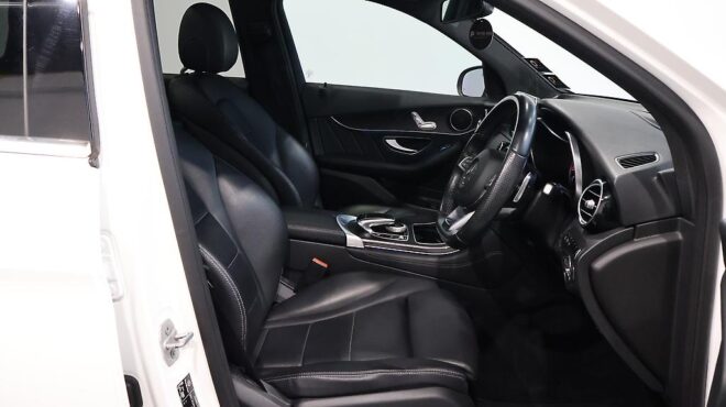 2016 Mercedes-benz Glc 220 NZ NEW GLC220D 2.1D/9AT/SW AMG image 322531